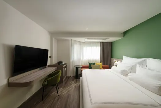 Akyra Bangkok Boutique Urban Hotel Accommodation King Bed DSC09396
