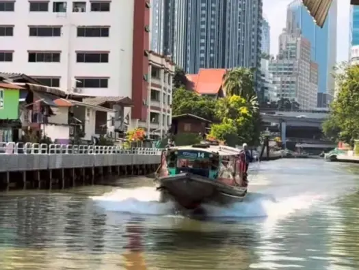 The Hidden Canal at The End Of Sukhumvit Soi 11