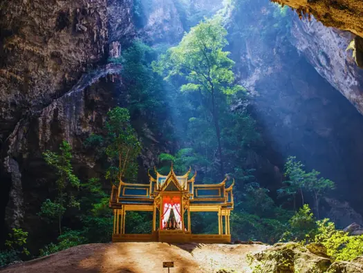 Phraya Nakhon Cave – (Hua Hin Cave)