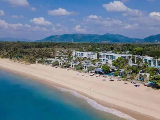 White Sands, Clear Water in Eco-Friendly Resort Luxury