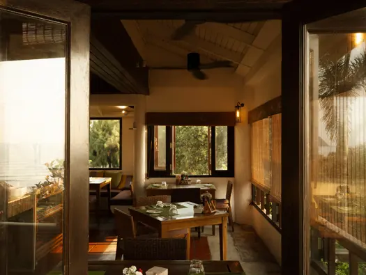 Aleenta Hua Hin Pranburi Luxury Resort Thailand Restaurant Dmalou DMFD7585