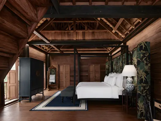 Aleenta Chiang Mai Luxury Resort Thailand Accommodation 4 Bedrooms Golden Teak Villa (Master Bedrooms) (1)