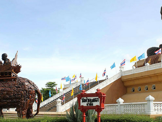 Seven Hua Hin Temples We Love, and You Will, Too!