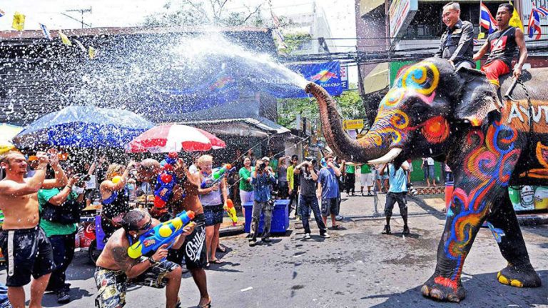 Songkran Festival Phuket - Aleenta Phuket Resort & Spa