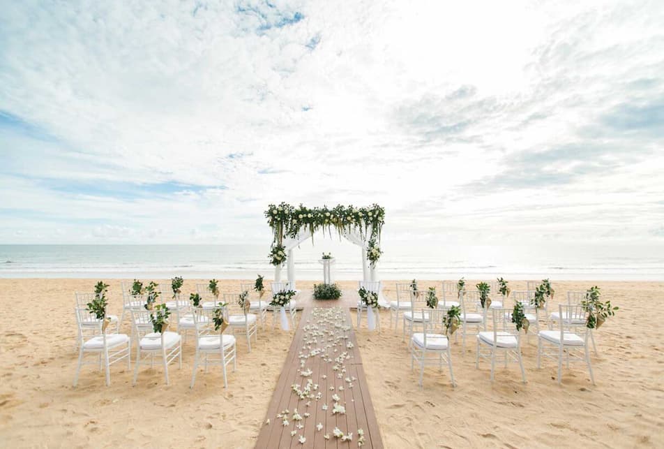 Aleenta Phuket Hochzeitsbroschüre - Strand & Villa Hochzeiten - Aleenta Phuket Resort & Spa