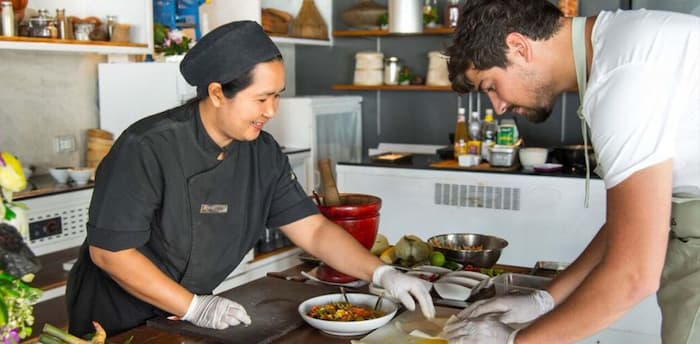 Cours de cuisine et visite du marché thaïlandais local - Aleenta Phuket Resort & Spa