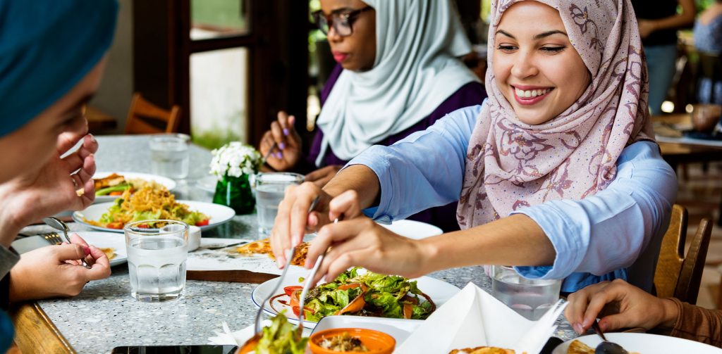Escapade côtière halal à Aleenta Phuket–Phang Nga