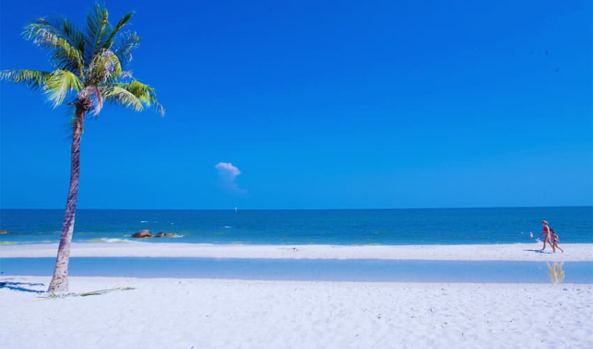 Hua Hin Beach - Favourite Beaches in Hua Hin - Aleenta Hua Hin Resort & Spa