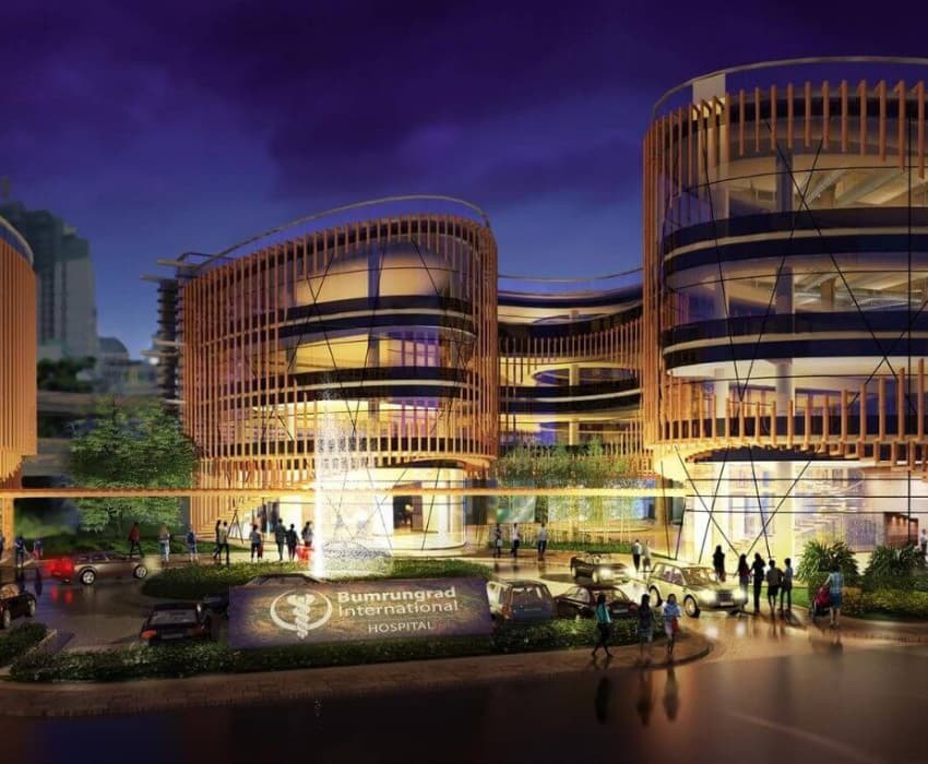 Staying Near Bumrungrad Hospital In Bangkok - akyra Bangkok 11 Hotel