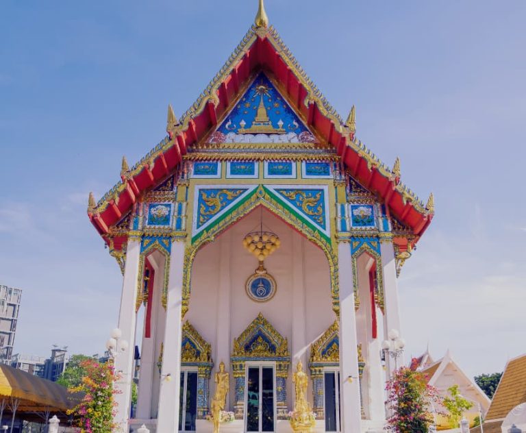 Hidden Shrines Near Sukhumvit - akyra Bangkok 11 Hotel