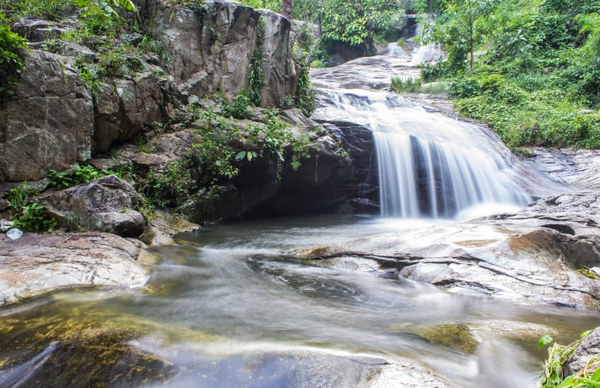 Exploring Wang Bua Ban Pha Ngoep and Surrounds - Aleenta Retreat Chiang Mai