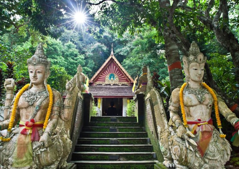 Wat Pha Lat in Chiang Mai - Aleenta Retreat Chiang Mai