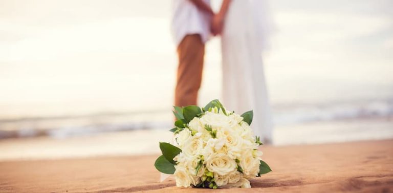 Top 5 Things to Wear at Your Beach Wedding - Aleenta Phuket Resort & Spa