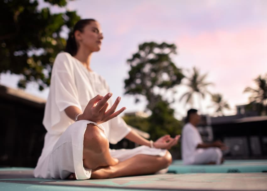 요가 니드라(Yoga Nidra)를 통한 더 깊은 휴식 - Aleenta 푸켓 리조트 & 스파